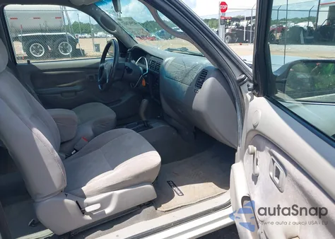 2004 Toyota Tacoma Xtracab from USA, damaged, VIN 5TEVL52N84Z462511